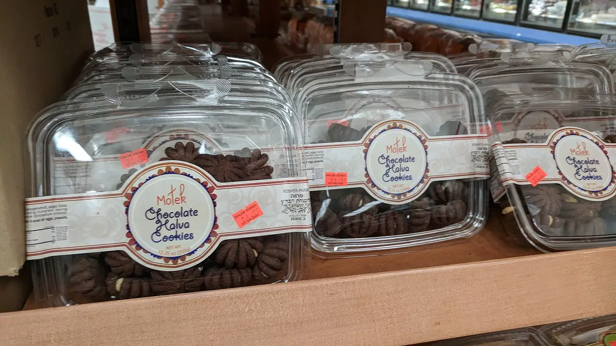 Wallis The Baker – bakery in Hough Green, Chester